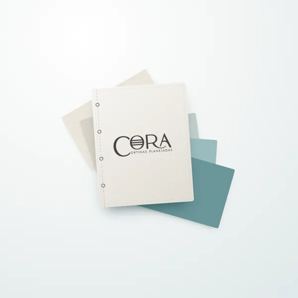 Mostruário de tecidos da CORA com amostras